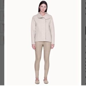 AKRIS 100% Lamb Napa Leather Riding Pants in Cream Color